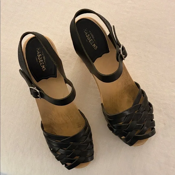 Swedish Hasbeens Black Leather Clogs/ Heels - Picture 2 of 9